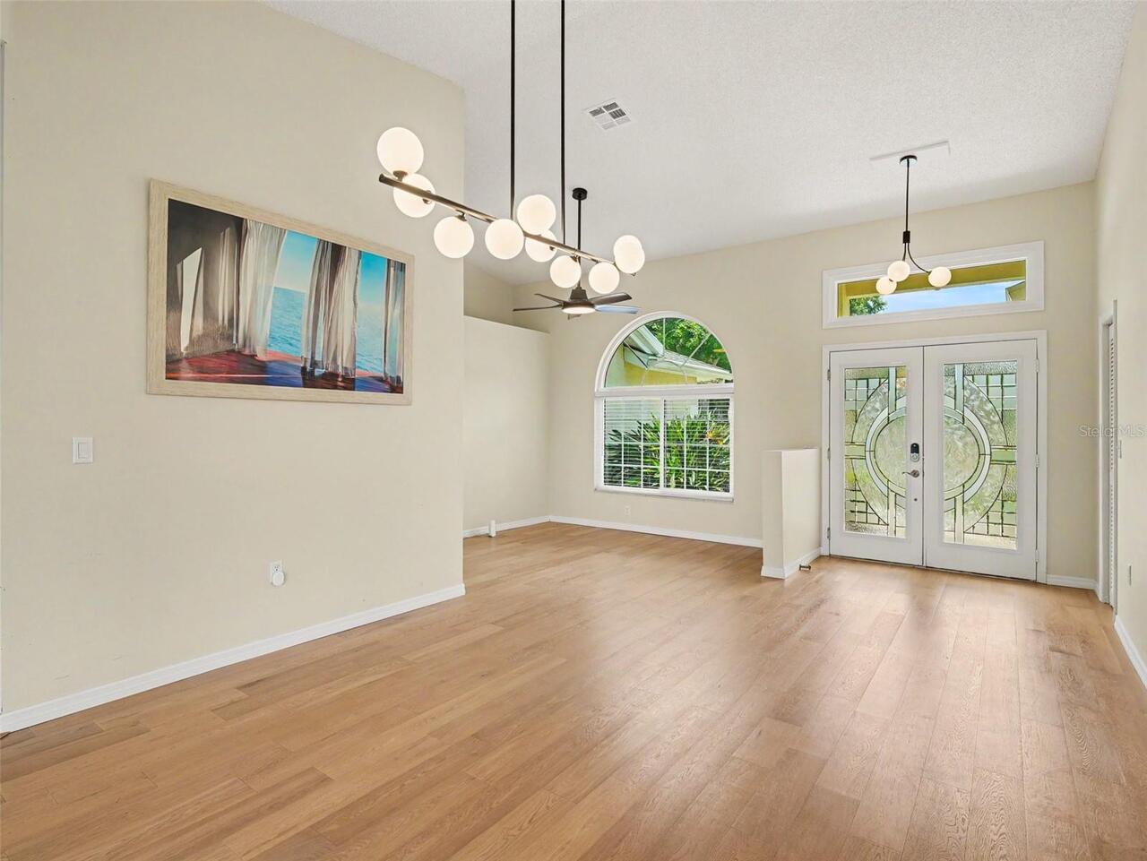 Listing Photo 9