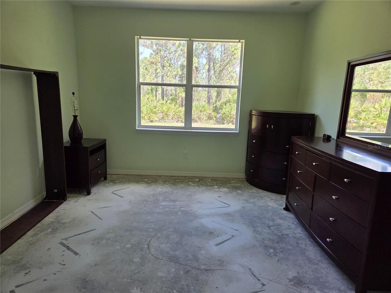Listing Photo 9