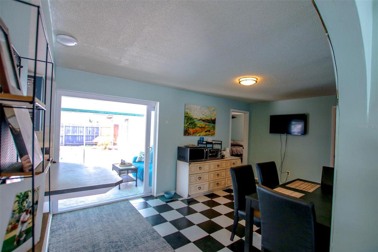 Listing Photo 6