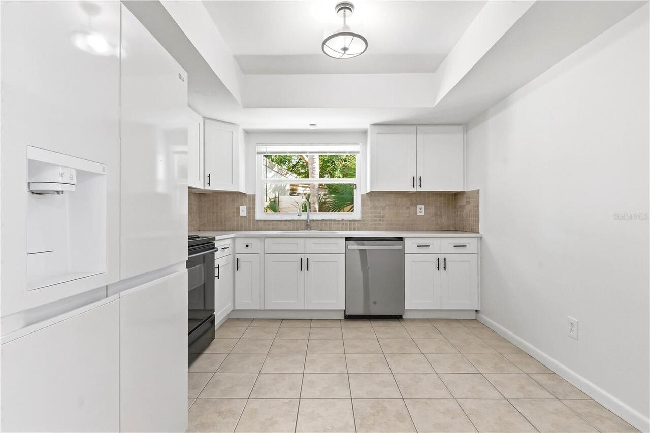 Listing Photo 16
