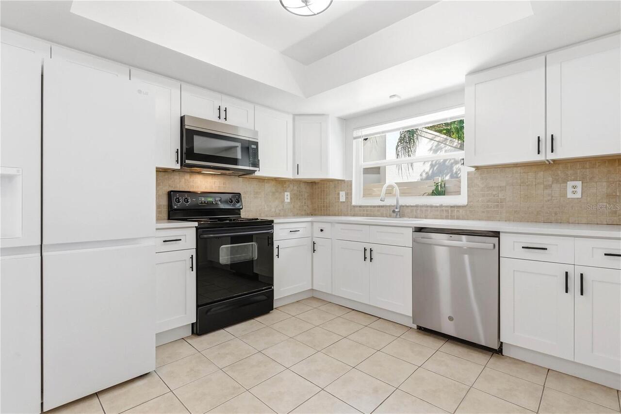 Listing Photo 17