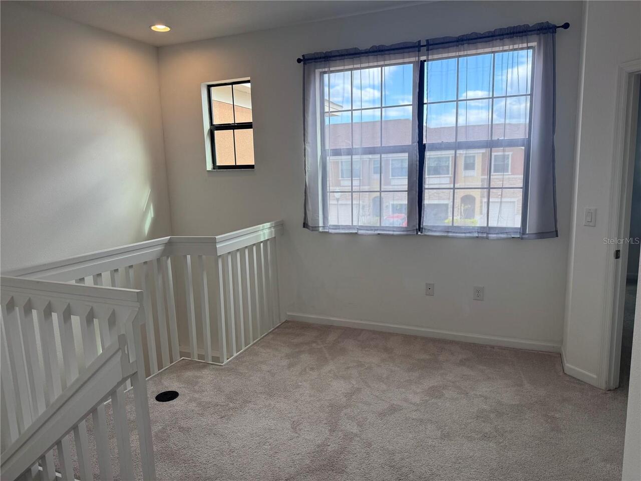 Listing Photo 12
