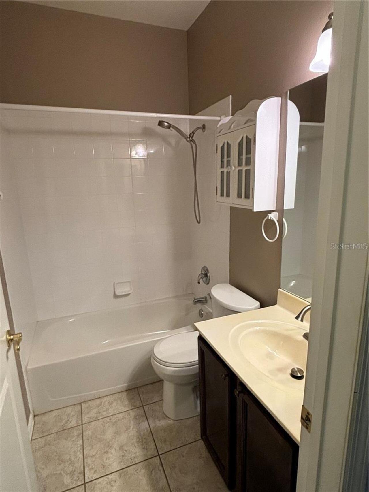Listing Photo 12