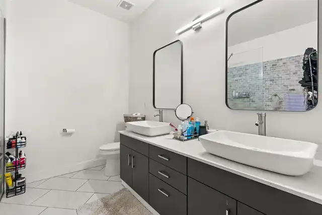 Listing Photo 25