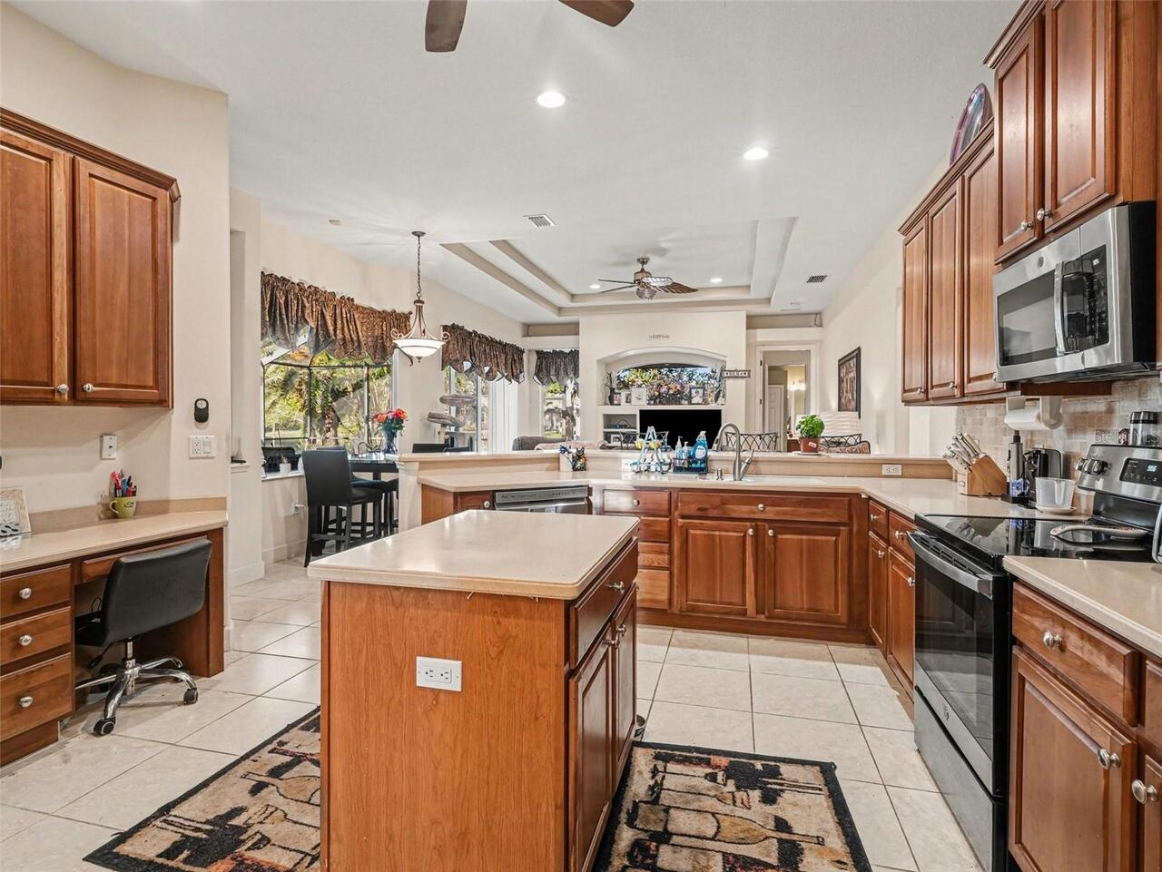 Listing Photo 10