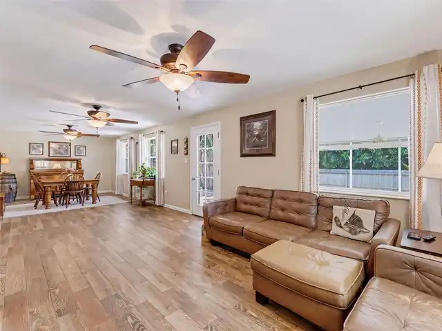 Listing Photo 21