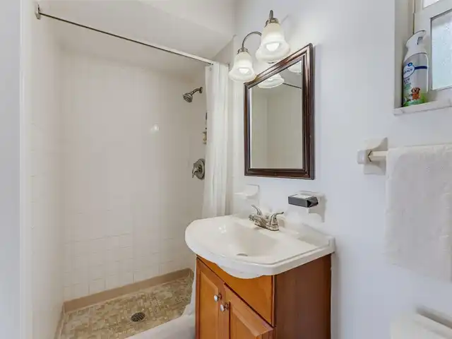 Listing Photo 38