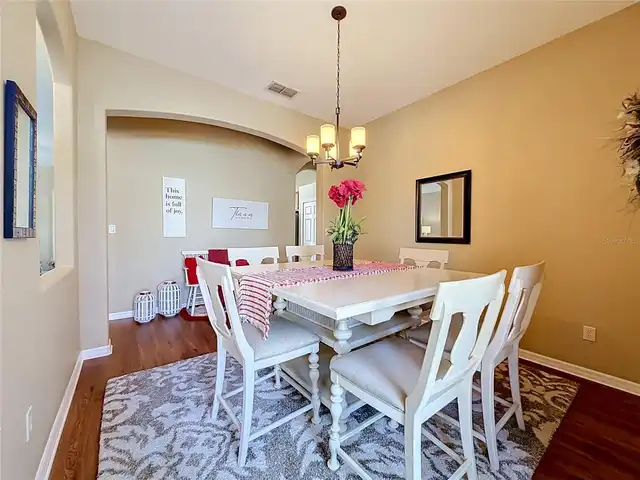 Listing Photo 12