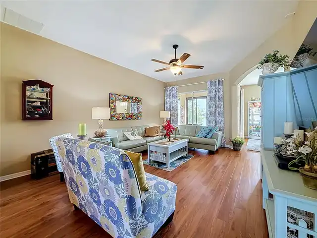 Listing Photo 15