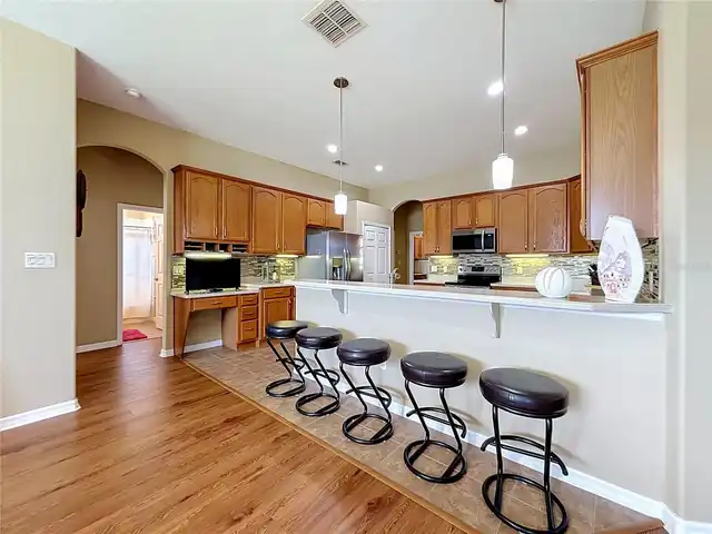 Listing Photo 18
