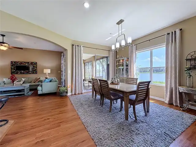 Listing Photo 28