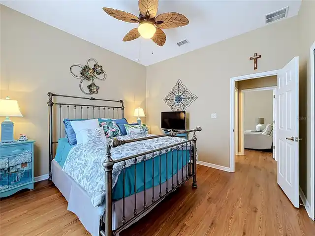Listing Photo 43