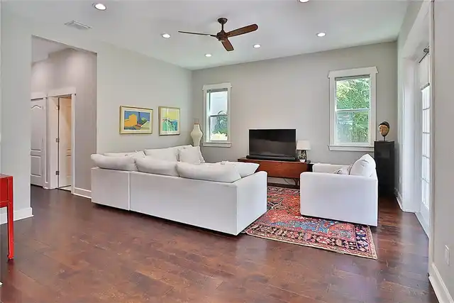 Listing Photo 7