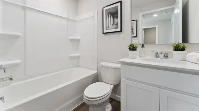 Listing Photo 12
