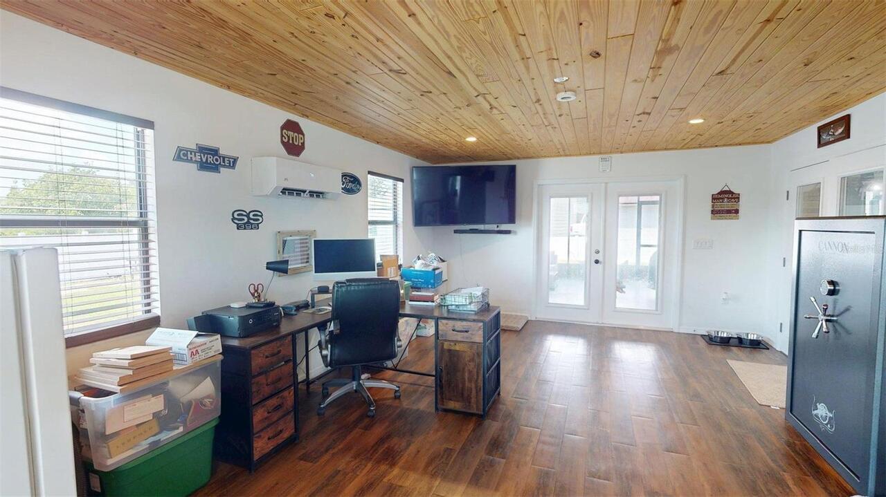 Listing Photo 15