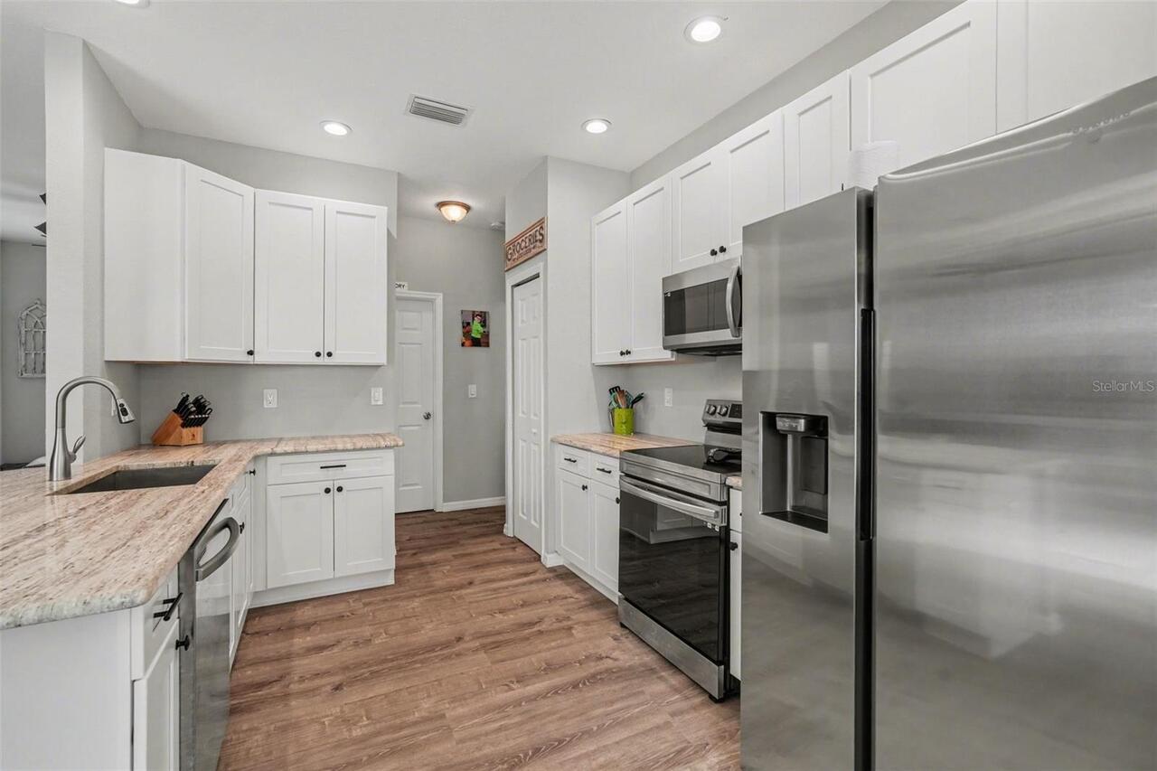 Listing Photo 11