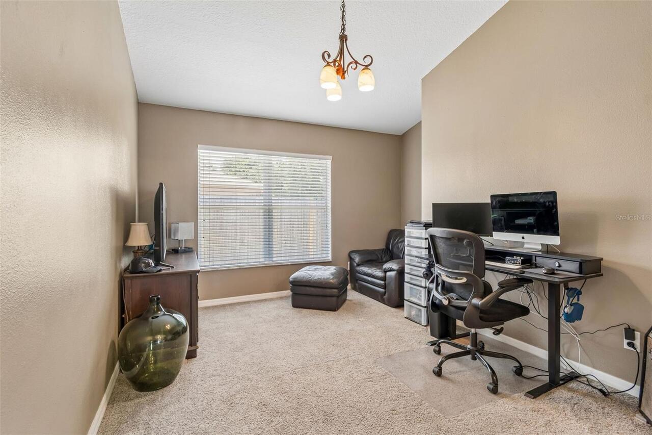 Listing Photo 9