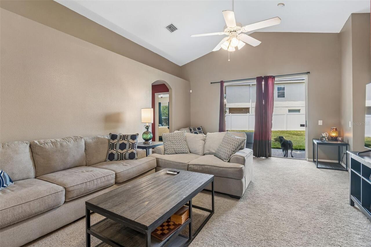Listing Photo 11