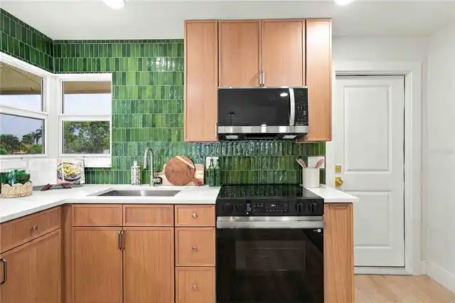 Listing Photo 31