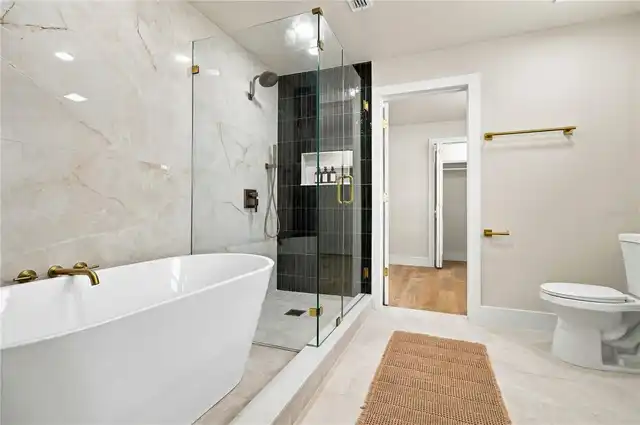 Listing Photo 38