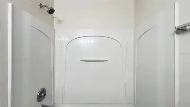 Listing Photo 34