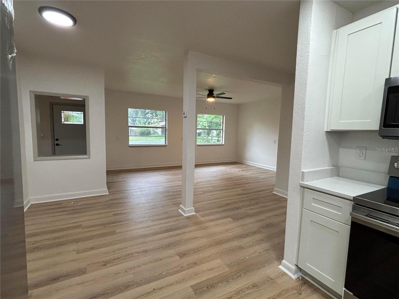 Listing Photo 9