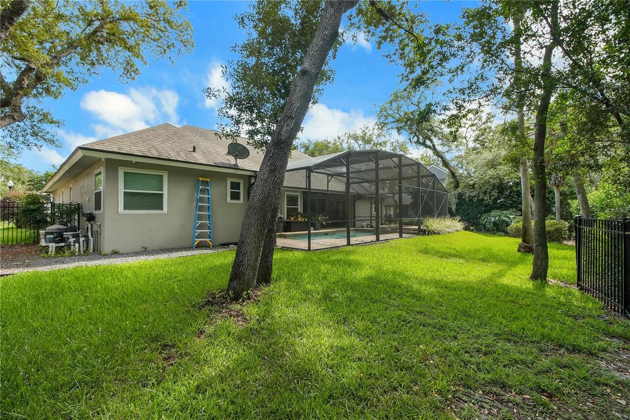 Listing Photo 11