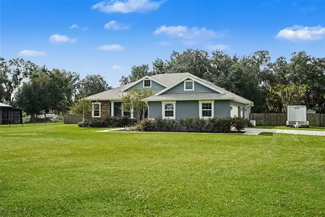 Listing Photo 14