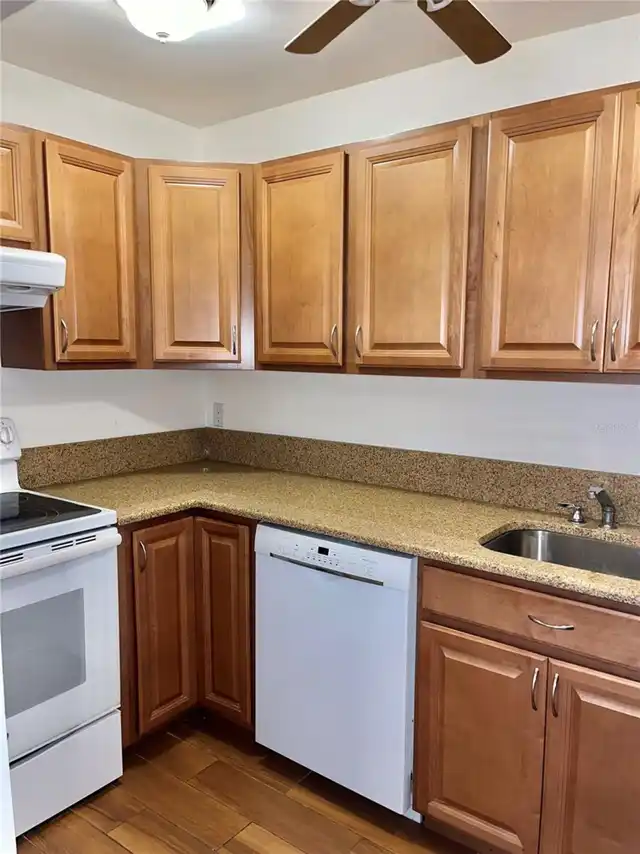 Listing Photo 15