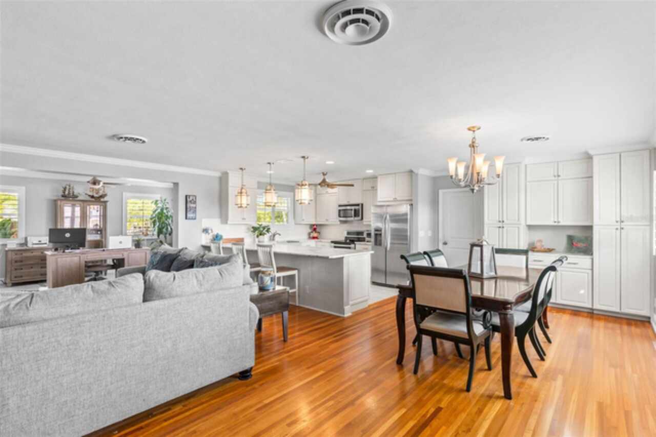 Listing Photo 10
