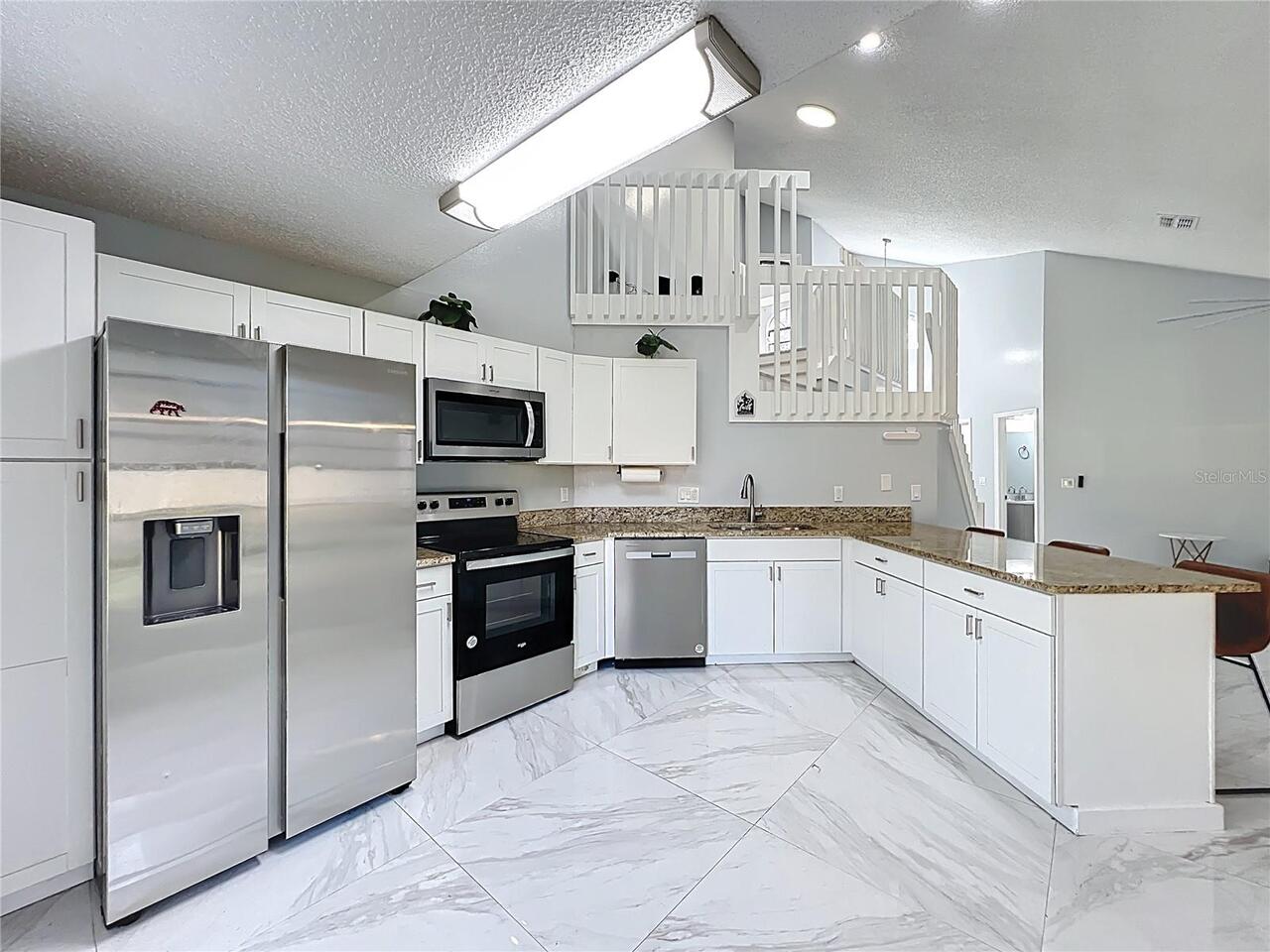 Listing Photo 11