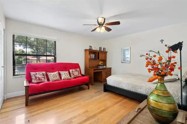 Listing Photo 25