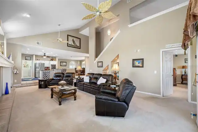 Listing Photo 11