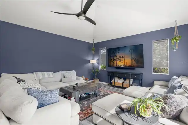 Listing Photo 14