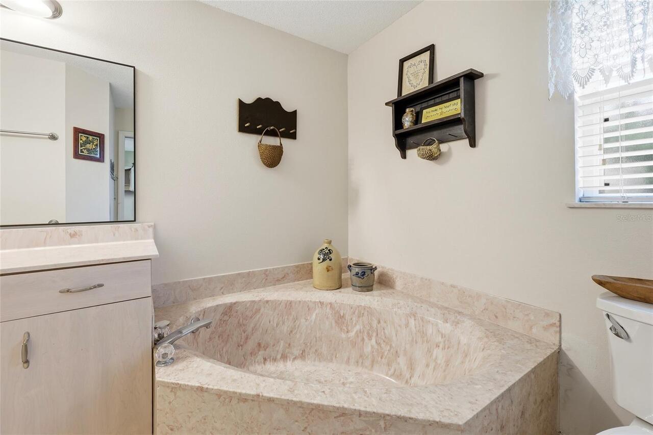Listing Photo 33