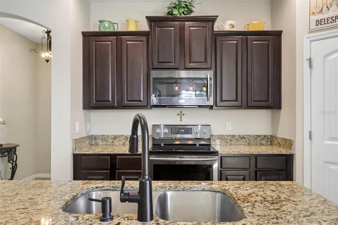 Listing Photo 9