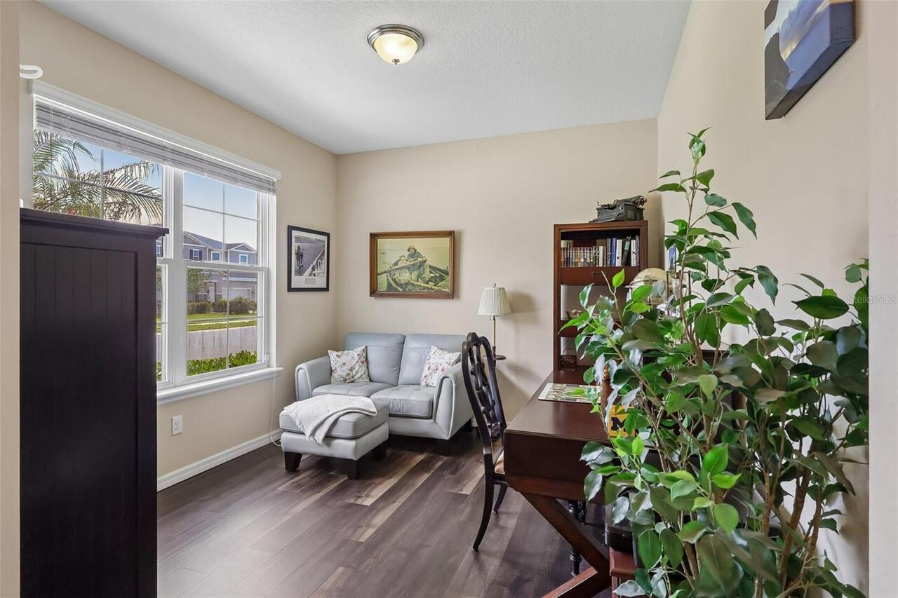 Listing Photo 10