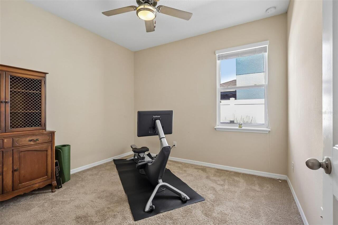 Listing Photo 12