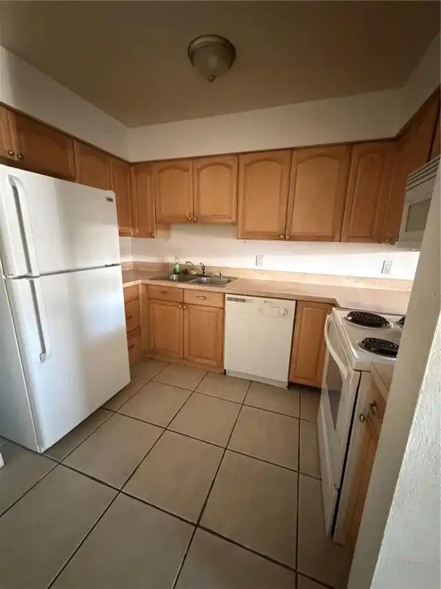 Listing Photo 8