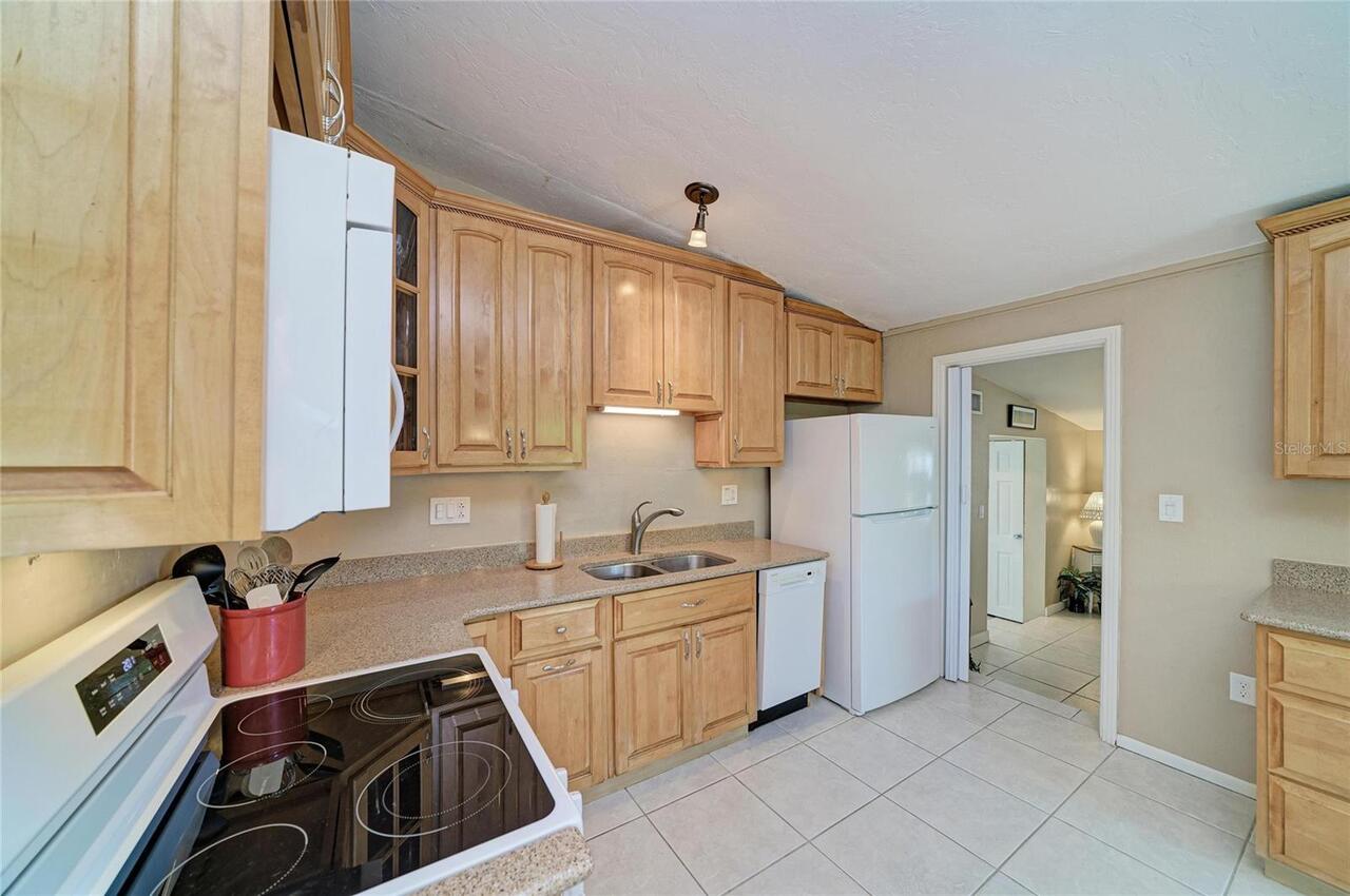 Listing Photo 15