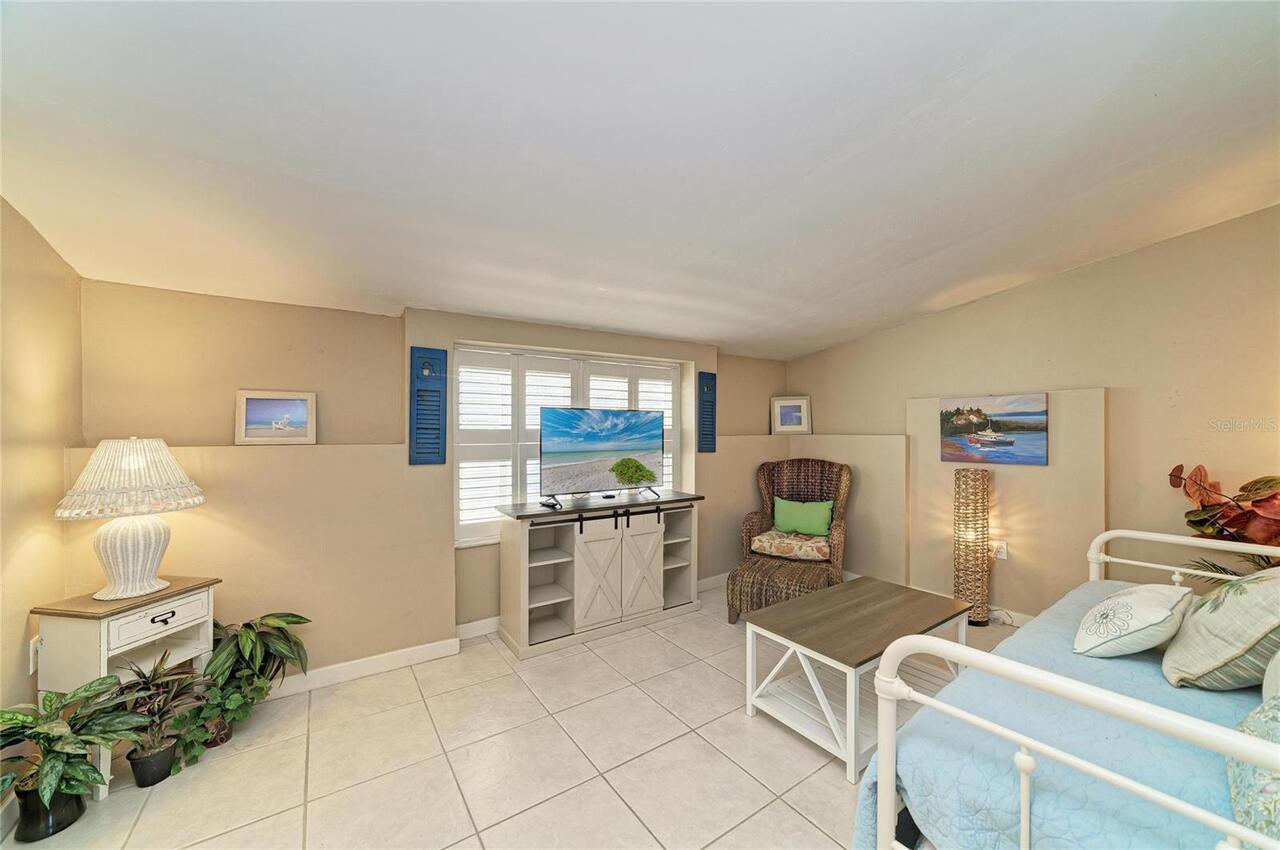 Listing Photo 28