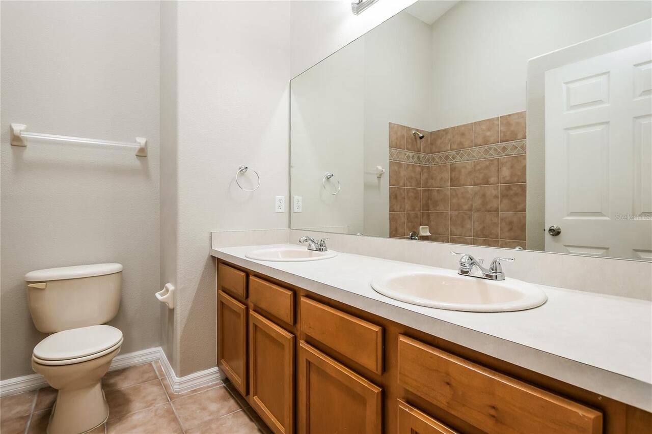 Listing Photo 9
