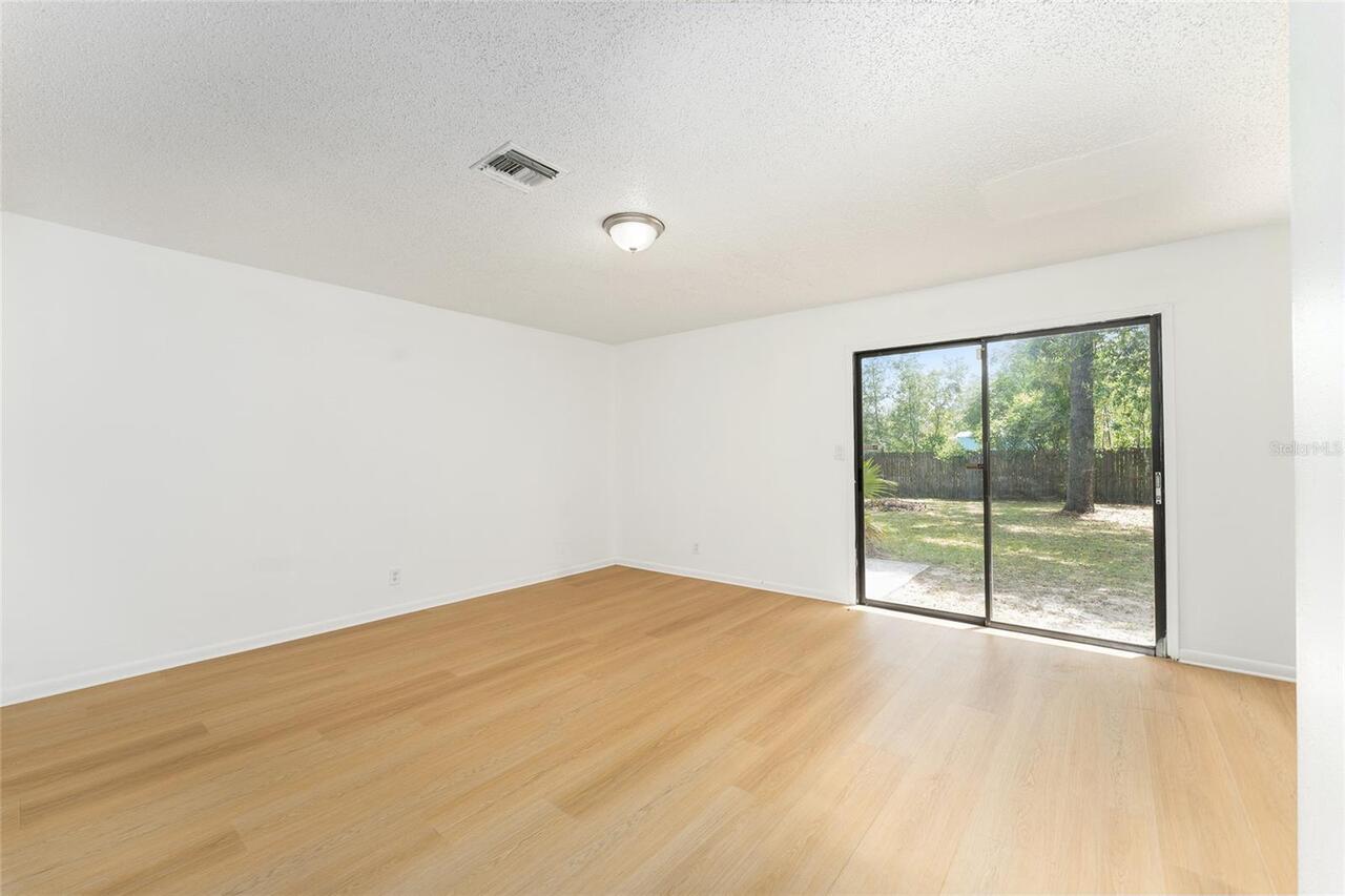 Listing Photo 34