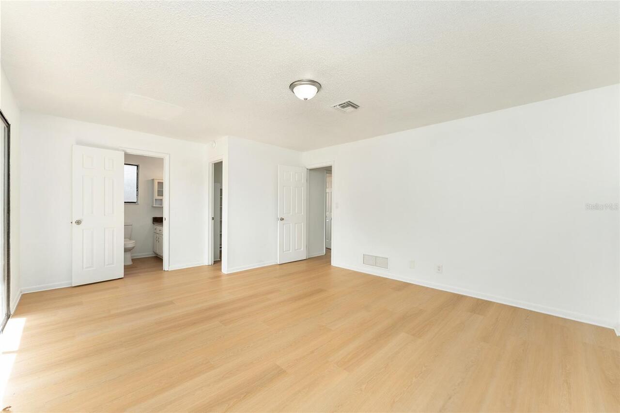 Listing Photo 35
