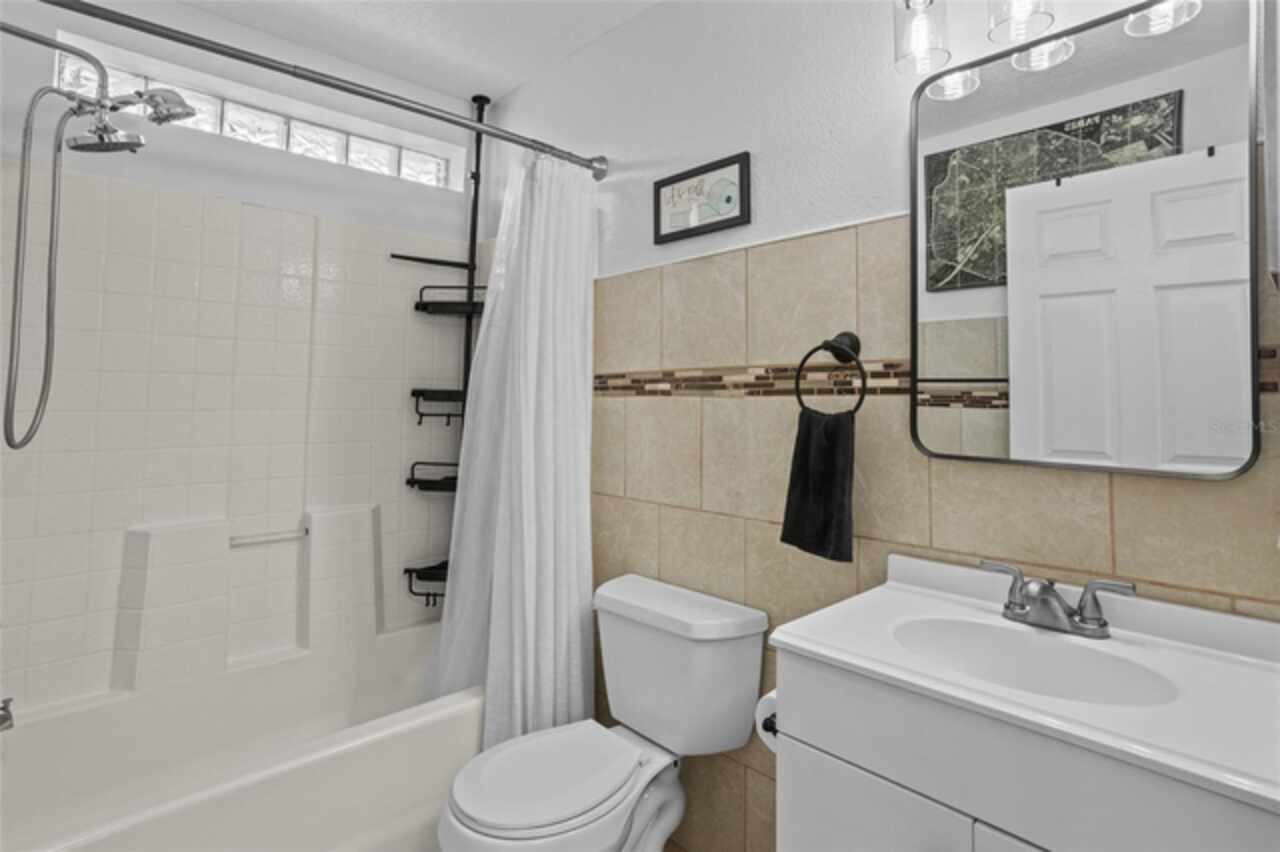 Listing Photo 9