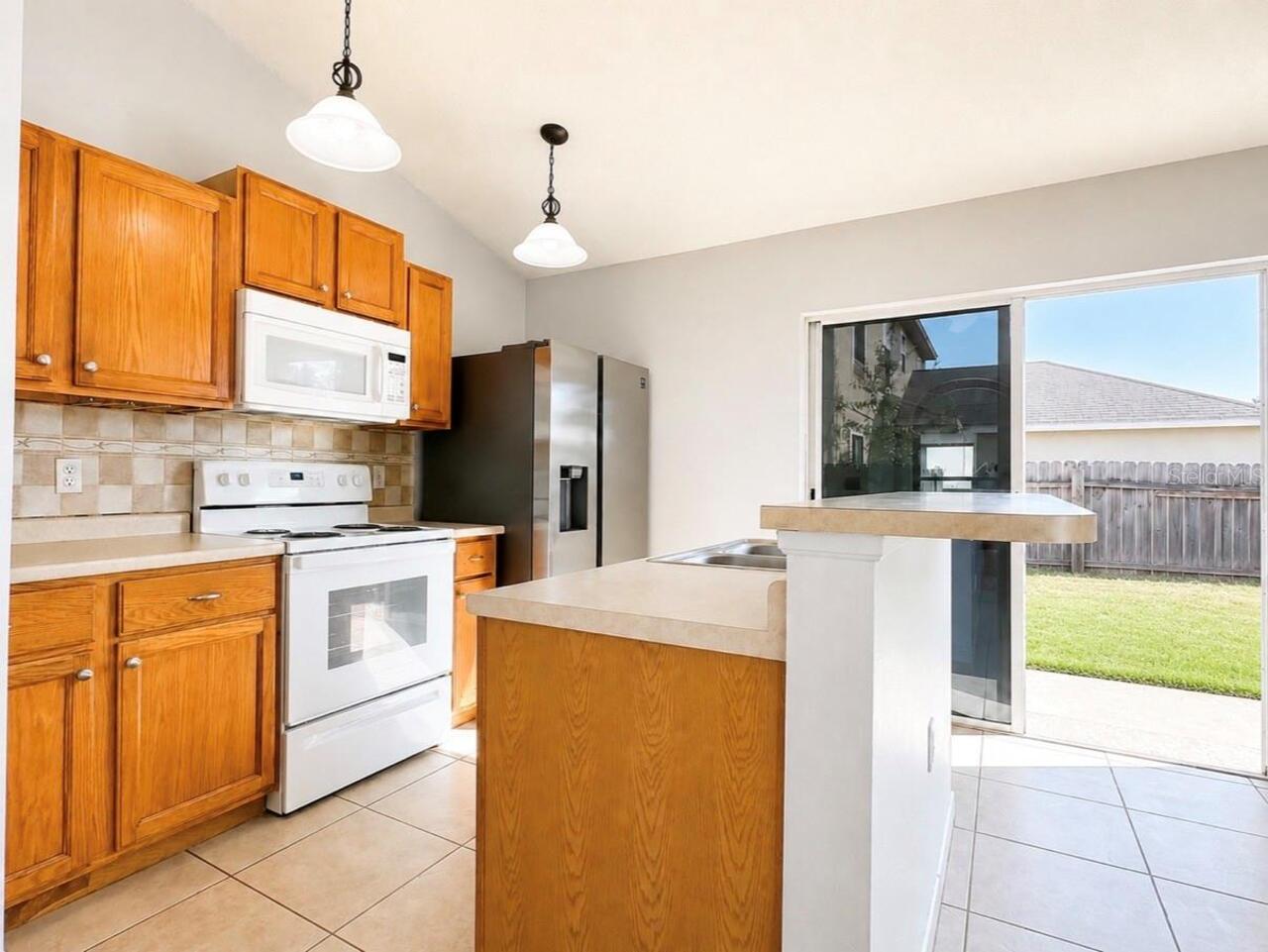 Listing Photo 5