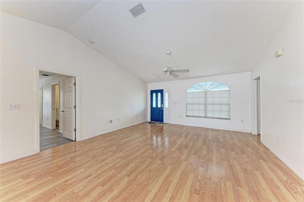 Listing Photo 28