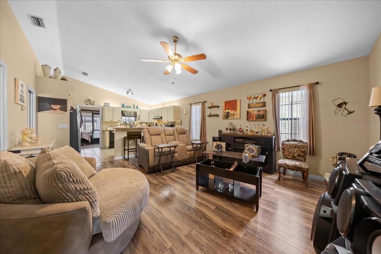 Listing Photo 7