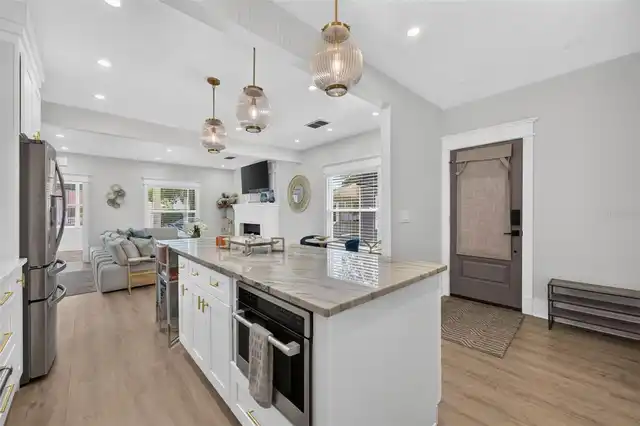 Listing Photo 17