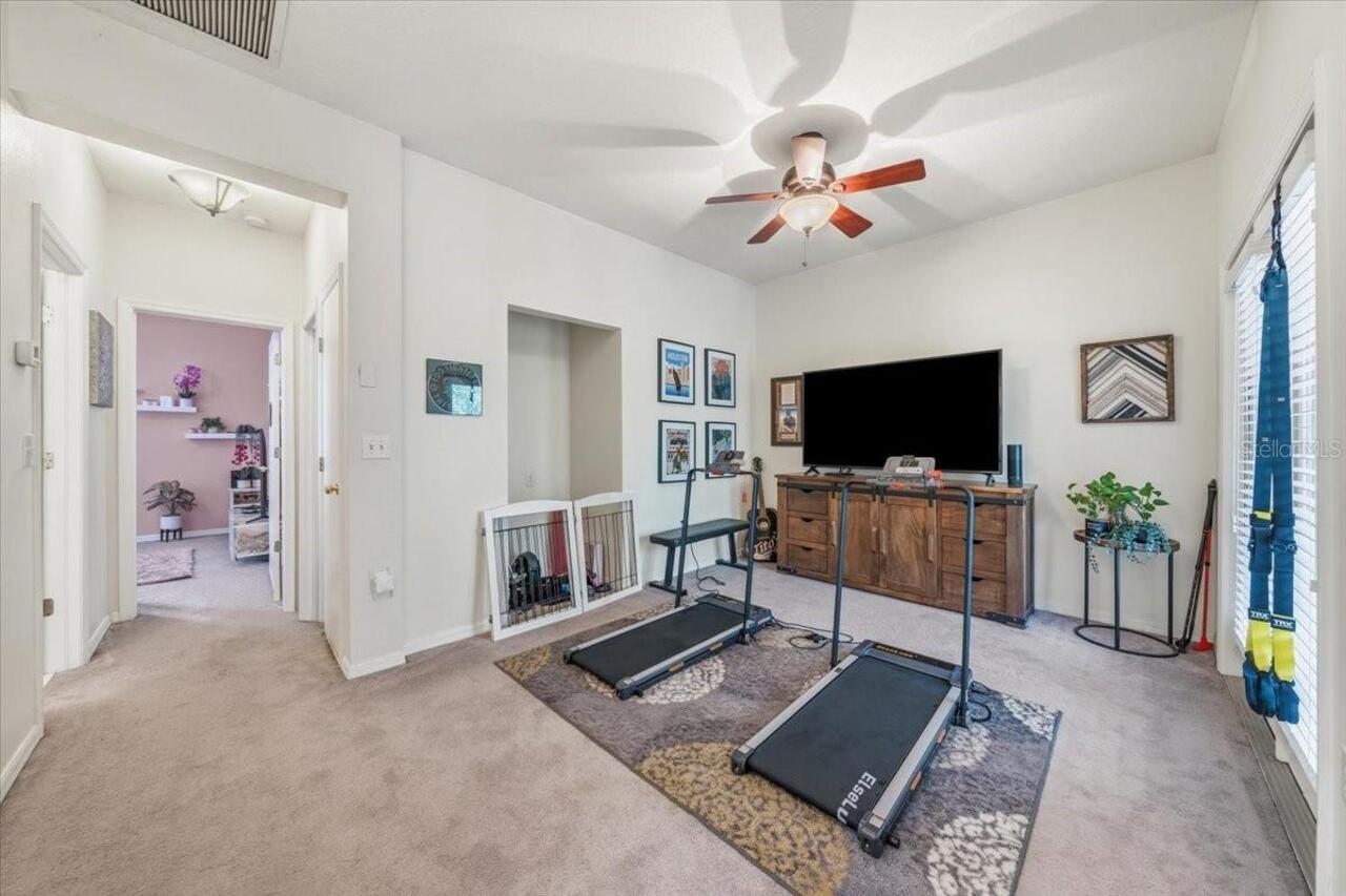 Listing Photo 14
